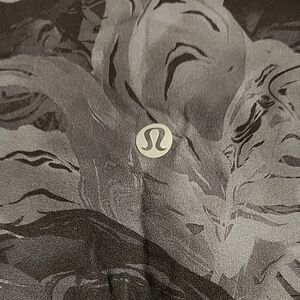 Lululemon Black/Charcoal Gray Leggings